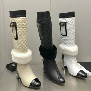 2023 designer de luxo mulheres botas bordadas elétricas moda sexy cor combinando couro headband logotipo botas senhora outono inverno combinar com vários sapatos de salto alto