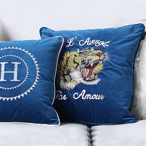 Kudde Roaring Tiger Cover Top Luxury Velvet Brodery Decorative Throw Pillows Coojines Decorativos Para Sofa Coussin S
