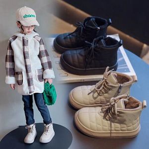 Kinderplüsch Lederstiefel Mädchen Schuhe 2022 Winter neuer Jungen gutaussehender britischer Stiefel Kurzstiefel Girls 'Feste Farbseite Reißverschluss Baumwollstiefel