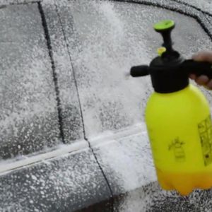 Autowaschanlage, 2 l Pumpsprühflasche mit verstellbarer Düse, Gießkanne zum Reinigen von Fenstern