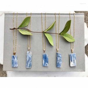 Collane con ciondolo NM36565 Collana con cianite blu Boho Raw Bar Minimalista Gemstone Rectangle Jewelry