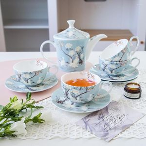 Piatti Bone China Set completo di servizi da tè Teiere Ceramiche creative Tazze e piattini da caffè neri per uso quotidiano britannico