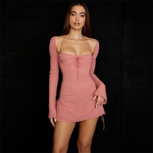 Festklänningar xllais grossistföremål kvinnor flare långärmad rosa klänning mode fyrkantiga krage bandage kläder sexiga klippta klubben vestidos 221113