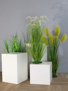 Flores decorativas de grande árvore grande e lareira de flores artificiais Bulrush Flower Plants Plants Plants com base de seda verde de grama verde Casamento em casa