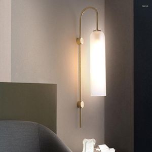 Lampada da parete Nordic Modern Luxury Lights Gomito in metallo vetro per soggiorno TV sfondo decorazione bagno illuminazione a led