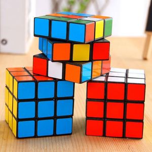 Mini Puzzle cube Piccole dimensioni 3cm Magic Learning Gioco educativo Buon regalo Giocattolo Decompressione giocattoli per bambini D77