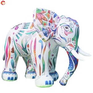 Gratis fartyg utomhusaktiviteter 5 m lång belysning Uppblåsbar elefantmodell Avertising Vacker blommor Elefant Dekorativ tecknad Mascot Toy till salu