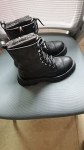 2022 New Women 's Ankle Boots 여성 신발 신발 TP 패션 지퍼 미드 힐 5cm 35-42 US4-11 가방 또는 상자