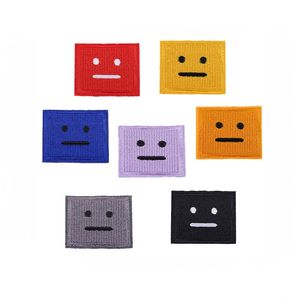 Notions Small Iron on Patches Robot Smile Face Patch Apparel Sewing Fabric Handmade Appliques for Clothing Jackets Hats Stickers Badge