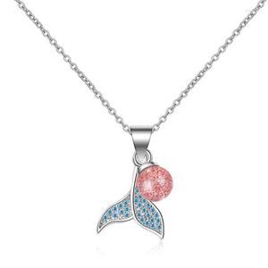 Kedjor Fish Tail Zircon Strawberry Crystal Pendant Halsband f￶r kvinnor Trend Short Clavicle Chain Jewelry SAN166