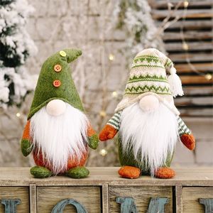Weihnachtsdekorationen gestrickt nicht gewebte stehende gesichtslose Puppe kreativer grüner Santa Claus Ornamente Großhandel