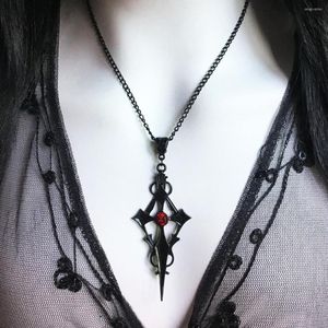 Naszyjniki wiszące retro gotycki styl czarny końcówka inkrustowana rubin wampirów naszyjnik damski osobowość biżuteria uliczna