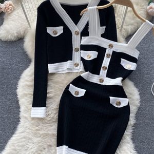 Tvådelt klänning Autumn Womens ES Knitwear Suits Liten doft Stickit Cardigan Coat Suspender Knit Streetwear Set 221115