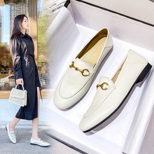 Top Brand New Designer Luxury Mens Womens Genuine Leather loafers with horsebit buckle Men women slip on Flats shoes many styles Size 34-46