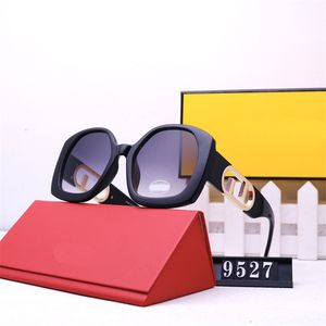 Designer Solglasögon Fashion Mens Womens Solglasögon Eyewear Winter Ski Goggles PC Lyxiga solglasögon med låda