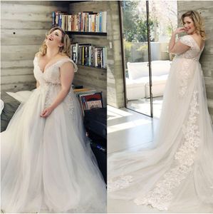 Floral Print V-neck Neckline Plus Size Wedding Dress with Tulle Lace Applique Pearls Beads A-line Sweep Train Bridal Dresses
