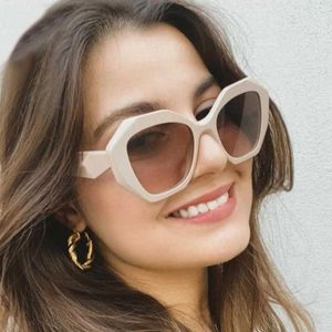 Sunglasses Frames Fashion Sunglasses Women 2021 Luxury Brand Popularity Polygon Big Frame Irregular Vintage Sunglasses Shades Retro Style Larg T2201114