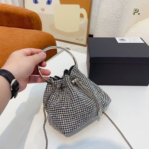 Tasarımcı çantaları moda çanta çanta çanta kadın omuz kovası çapraz gövde çantaları ile rhinestone markası