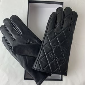 Wholesale Women winter leather gloves Plush touch screen for cycling with warm insulated sheepskin fingertip Gloves
