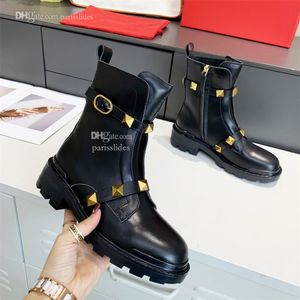 Valentinoity Hochwertige Nietstiefel Vlogo Fersenstiefel Designer Frauen Winter Leder -Knöchelstiefel sexy warme Plattform Luxus v Frau GDFGD