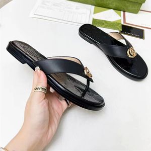 Designer Sandaler Womens Tisters Flap Tisters Gear Underpants Luxury Fashion Casual Large Sandals 35-43