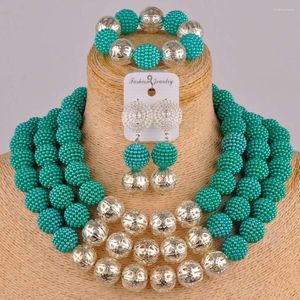 Kolczyki naszyjne Zestaw turkusowy zielony i Siver Costume African Biżuteria symulowana perłowa Nigerian Tradycyjna ślub FZZ92