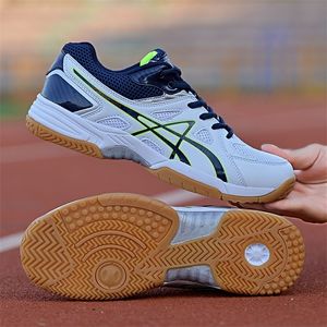 Klänningskor andas Badminton Big Size 3647 Anti Slip Volleyball Men Quality Tennis Sneakers Male Footwears 221116