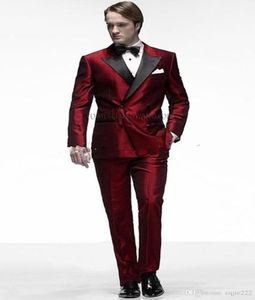 Roter Satin Br￤utigam Smoking DoubleBreasted M￤nner Hochzeit Smoking Black Lapel Jacke Blazer Fashion Men Dinnerdarty Suitjacketpantst9991085