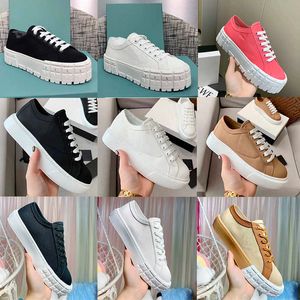 Men Ace Bee Dunks Low Designer Shoes Outdoor Platform Sneakers Chaussures Runnings Sport Women Luxurys Shoe des Chaussures TNS JX0J