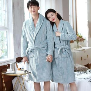 Pijama de pijamas de inverno feminino Casal de kimono manto de banho masculino flanela robeira de banheira lã de lã de pm pijamas no noivo da noite