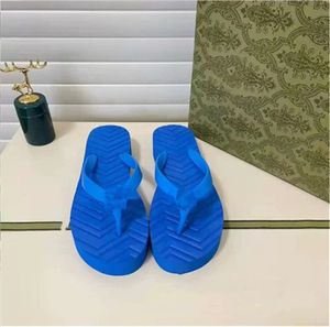 Bayanlar Flip Flops Moccasin Ayakkabı Terlik Sandalet Moda Tasarımcı İlkbahar Yaz Sonbahar Otelleri Plajları İçin Basit Gençlik Terlikleri