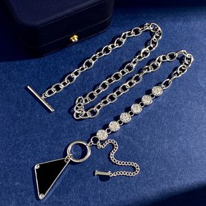 Designer Silver Necklace Chain Jewelry per femminili di diamanti Fashion Diamond Necklane Mens Jewellry Silver 925 Sterling Necklace Cioncant 2211173D