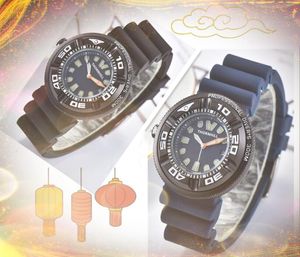 Premium Men Nightlight Lumious Sports Watches Kwarc Ruch Męski Zegar czasu Mężczyźni Trzy Stiches Zestaw Auger Wave Gumowy pasek Analogowy Niezgodne zegarek Montre de Luxe