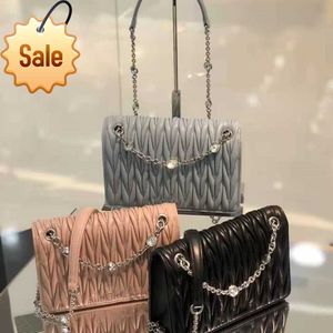 Women's Luxury Designer Shoulder Bags Early Fall Winter New Fashion Rhine-drill Chain Pleated Sweet Senior Cross-body Cross-body Bag Factory Direct Sales