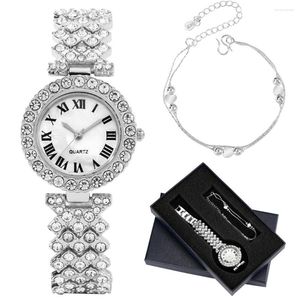 Zegarek na rękę Znakomite srebrne kobiety na rękę szyk elegancki kwarc Watch damski bransoletka z bransoletki urodzinowej z pudełkiem dla córki matka