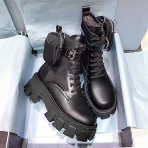 2022 Платформа мотоциклетные ботинки Женщины круглый ноги черные плоские панк-короткие ботинки с шнуровкой подлинные кожаные карманные сапоги 35-42 221117