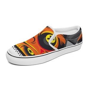 2022 new canvas skate shoes custom hand-painted fashion trend avant-garde men's and women's low-top board shoes T32