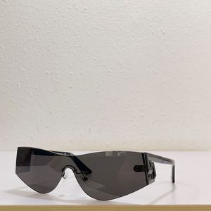 Designer män och kvinnor solglasögon Sun Classic Fashion VE2241 Luxury Quality Style UV Protection Glasses Random Box
