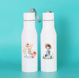 Sublimation 500 ml Sprottes Wasserflasche Tragbare Flaschen in Cola-Form 304 Edelstahlkolben Vakuumisolierter doppelwandiger Reisebecher