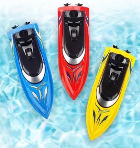 24G Remote Control speedboat Rechargeable Waterproof Cover Design Radiocontrolled Boats