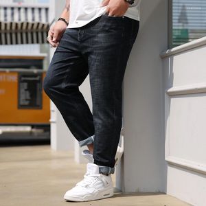 Mäns jeans 71%bomull tjock överdimensionerad svarta mäns höstbyxor Löst stil vinterbyxor 146 cm höfter stor storlek fet man denim 8805