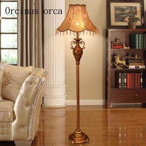 Floor Lamps European Style Living Room Bedroom American RETRO Art Study Creative Vertical Desk Lamp Nordic Luxury Postage Free