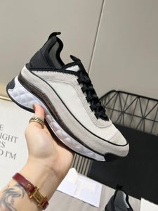 Kalvskinn casual skor designer plattform skor vintage mocka män kvinnor sneakers reflekterande sko mode ökande plattform läder tränare