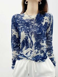 Camiseta feminina Spring Spring outono vintage azul e branco porcelana camise