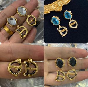 Brincos de luxo Studs Cristal Diamonds Brincos D Letters pingentes Banhado a ouro 18K Anti-alérgico Presilha de orelha feminina Joias Presentes DER1 --14