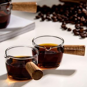 Multifunktionell hög borosilikat glasmjölk kannor mini trä kopp espresso extrakt cup western restaurang juice hink