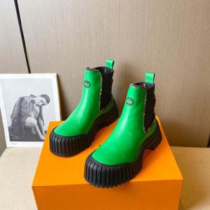 منصة أحذية الكاحل أحذية للنساء القوطي القوطية الأزياء منتصف العجل في الكاحل الكاحل الجوارب الإناث 2023 الشتاء العلامة التجارية