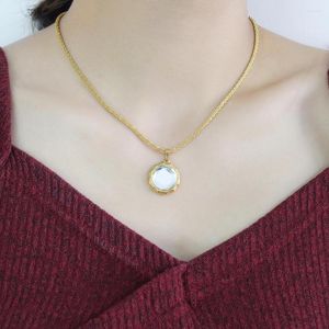 Collane con ciondolo Collana semplice con bottoni scintillanti per design di nicchia femminile Gioielli versatili in acciaio inossidabile