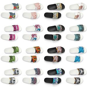 Anpassade män kvinnor tofflor skor Artoon Animal Design Diy Word Black White Blue Red Mens Trainer 344