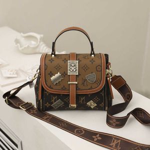 Factory 80% Off Clearance Wholesale 2023 New Fashion Color Contrast Old Flower Handbag Popular Versatile Donkey Home One Shoulder Crossbody Small Bag